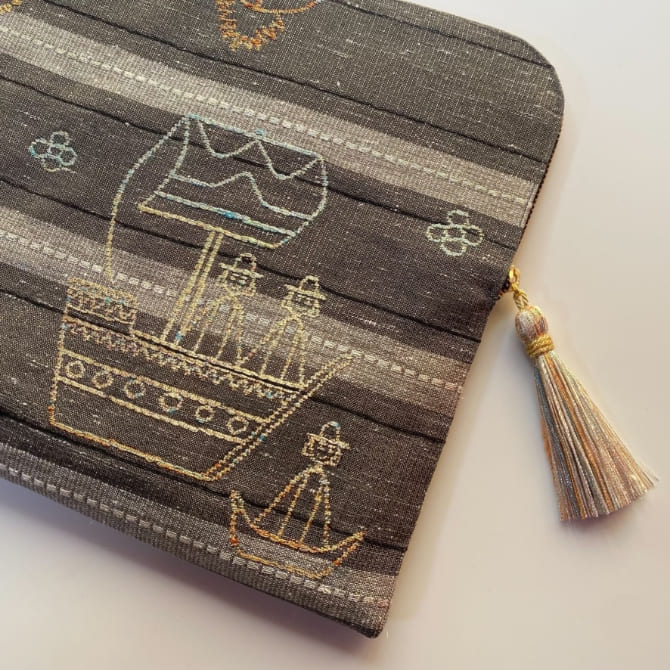 クラッチバッグ